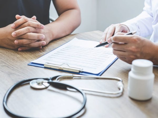 Chronic Disease Symptoms: 7 Signs? Manage Early Win!